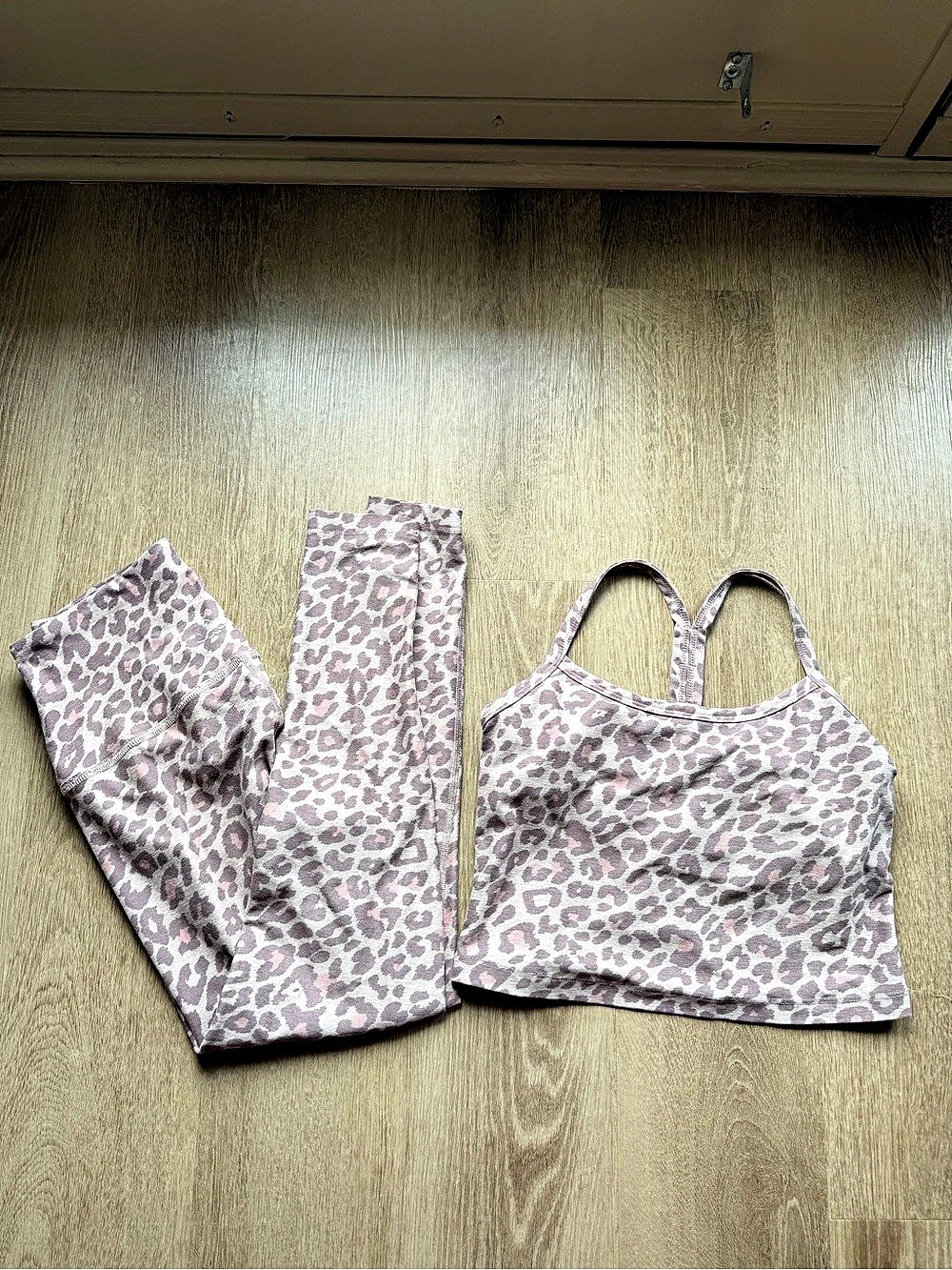 Beyond Yoga Spacedye Leopard Print Matching Set (Midi Legging & Tank)